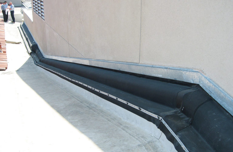 Exterior Expansion Joint Covers Built for Harsh Outdoor Conditions